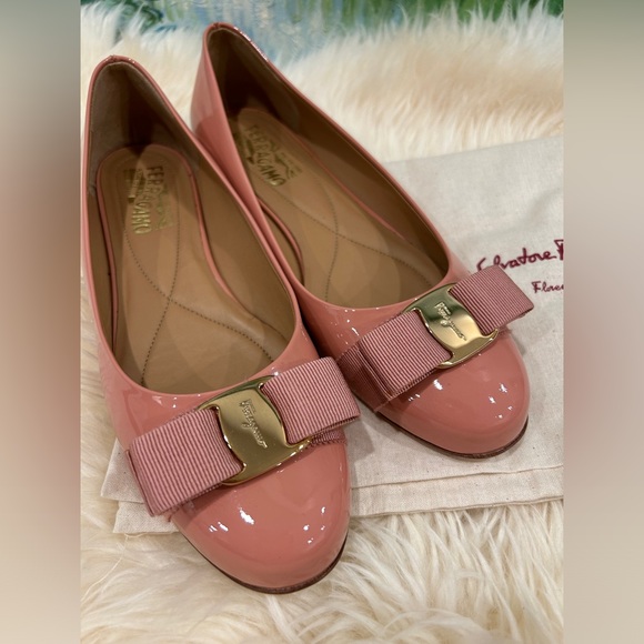 🤗Host pick🥳 Authentic Salvatore Ferragamo size 7.5 pink flat - Picture 3 of 8